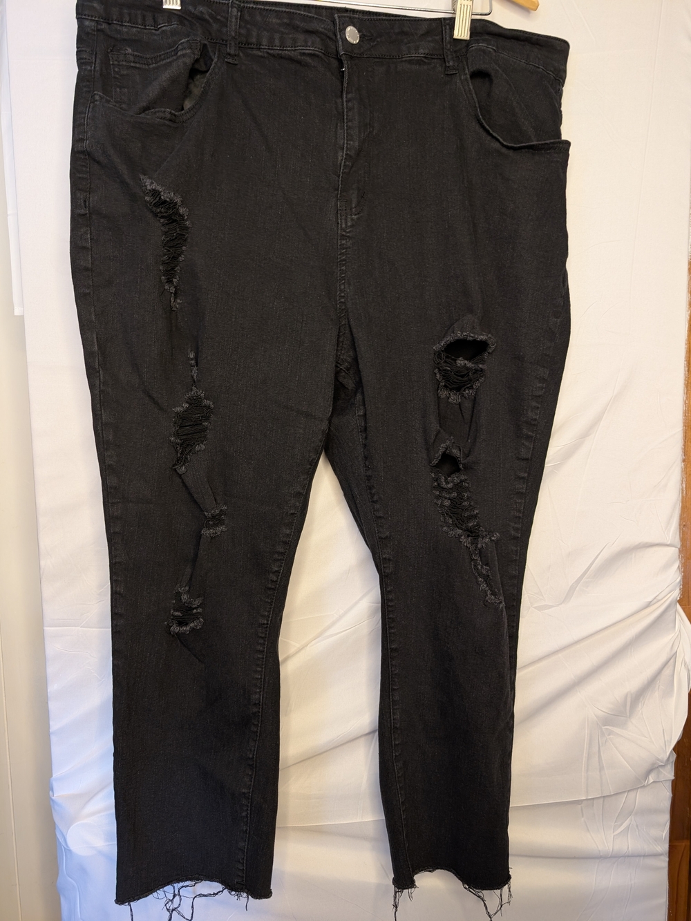 SHEIN Black Distressed Ripped Jeans Raw Hem Size 4XL